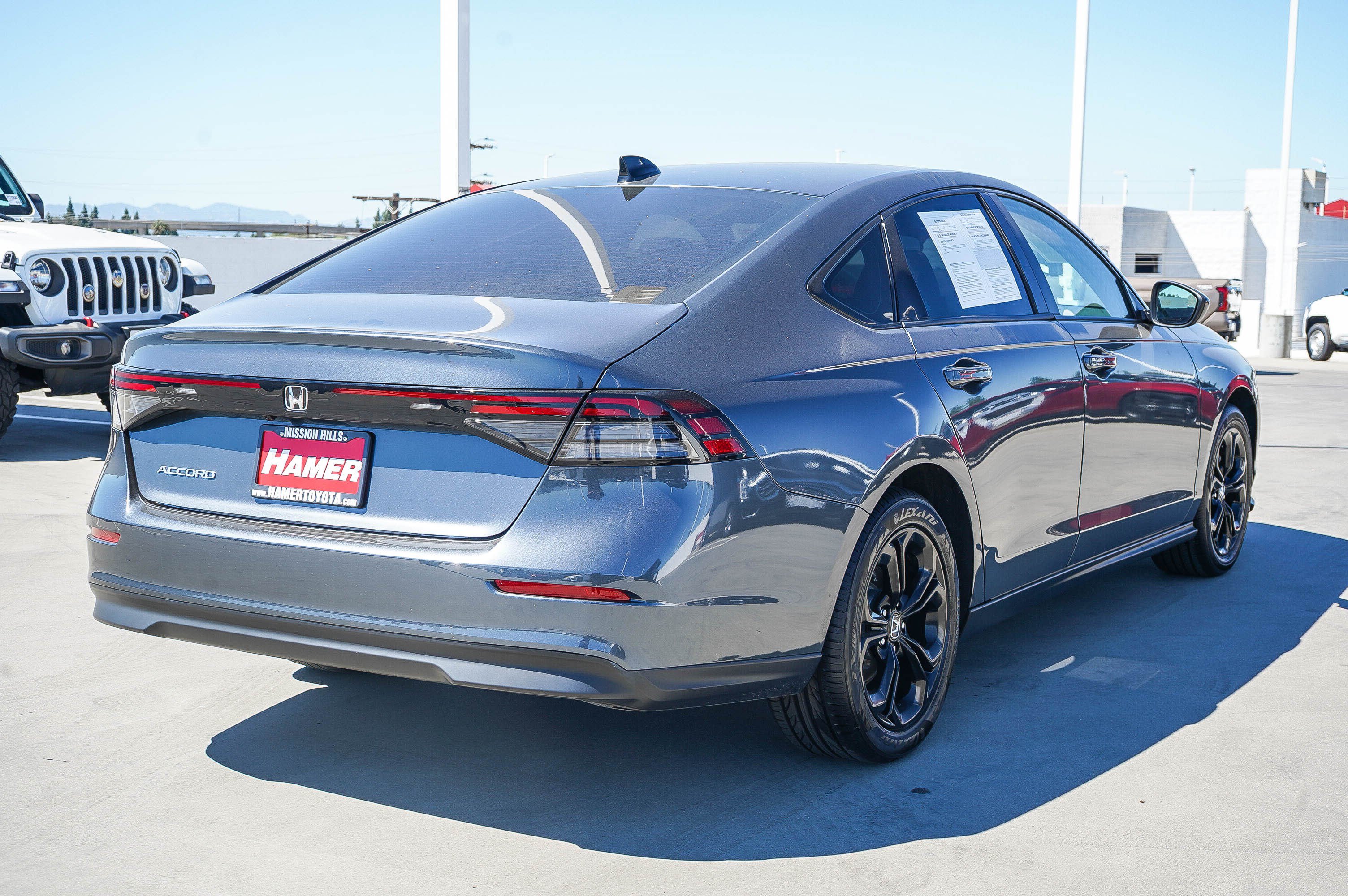 Used 2025 Honda Accord SE image 7