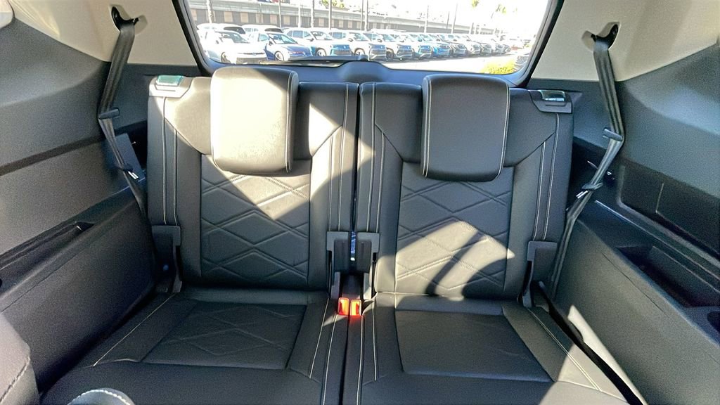 New 2026 Volkswagen Atlas SE FWD image 17