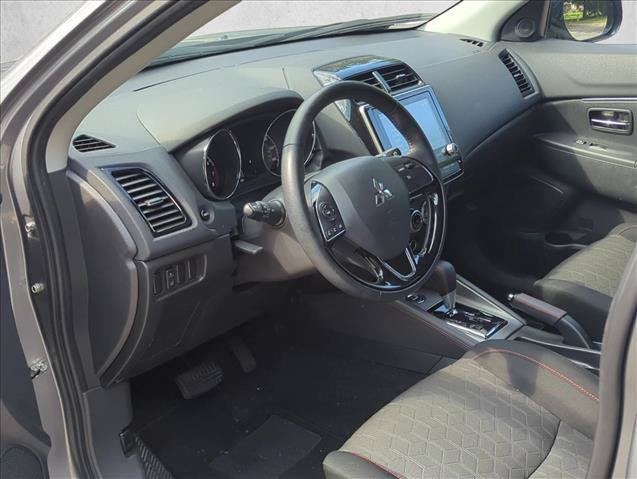 Used 2025 Mitsubishi Outlander Sport AWD image 11
