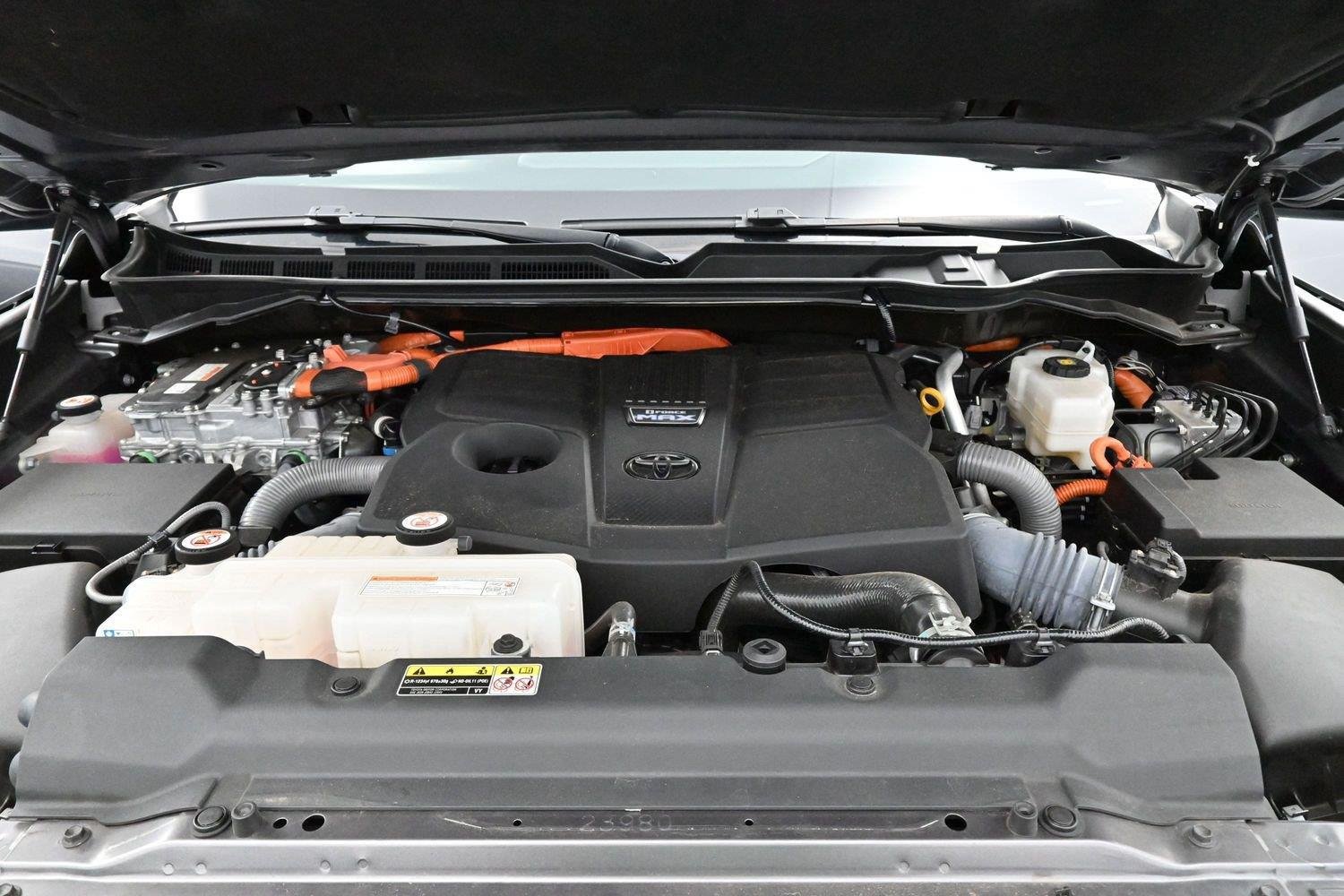 Used 2023 Toyota Sequoia Platinum AWD/4WD image 48
