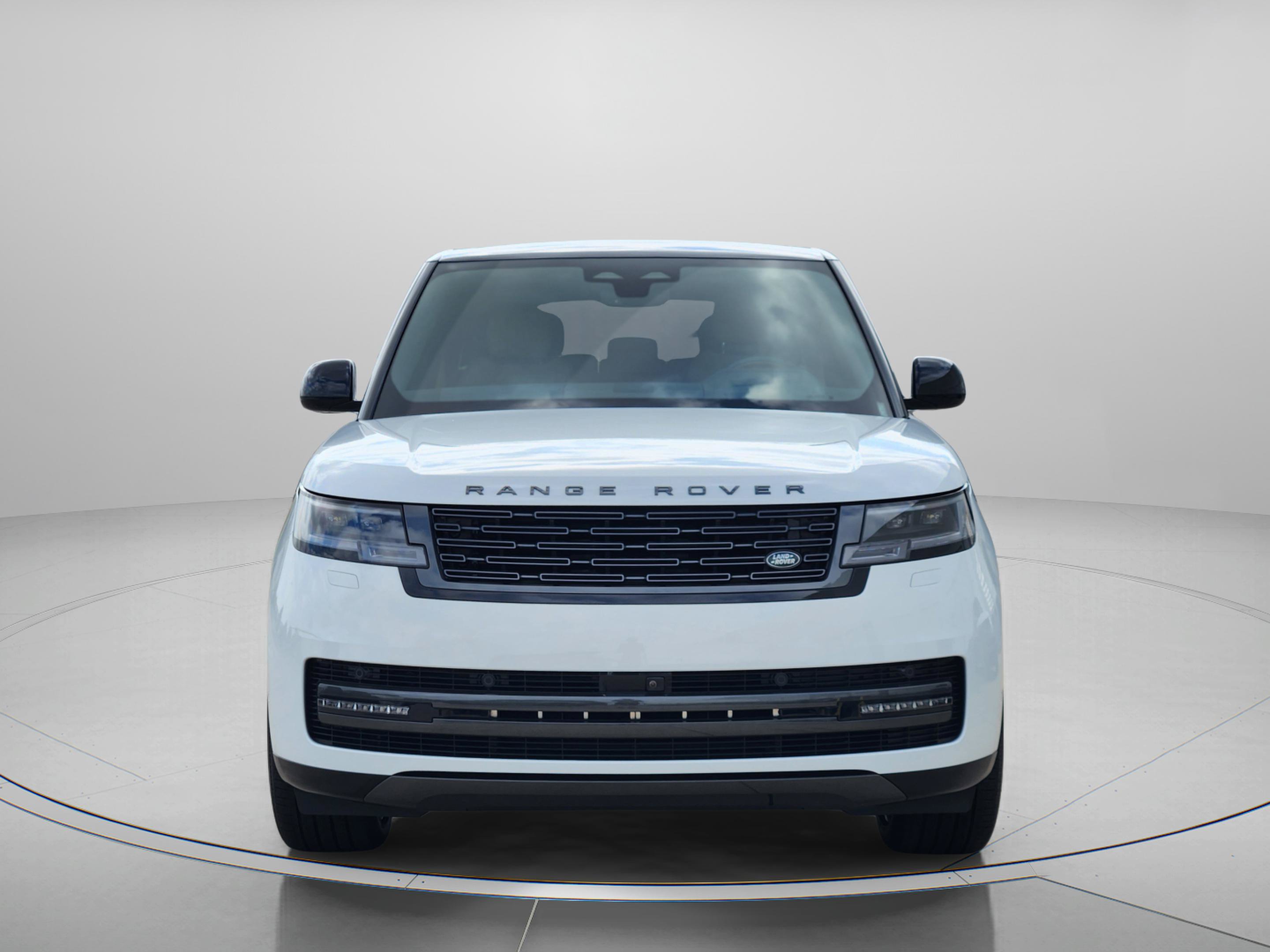 New 2026 Land Rover Range Rover Long Wheelbase SE AWD/4WD image 8