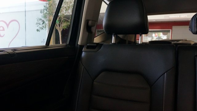 Certified 2025 Volkswagen Atlas SEL image 60