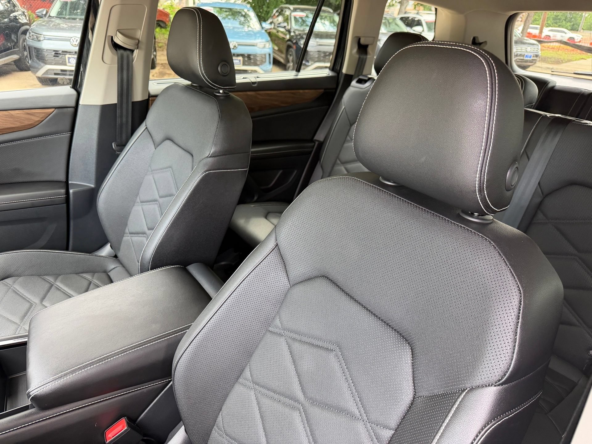 Certified 2026 Volkswagen Atlas SE FWD image 13