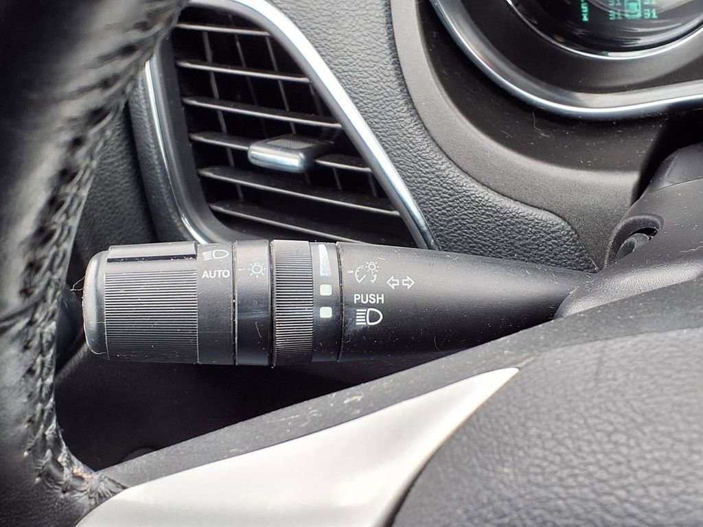 Used 2014 Chrysler 200 Touring w/ Cold Weather Group image 17