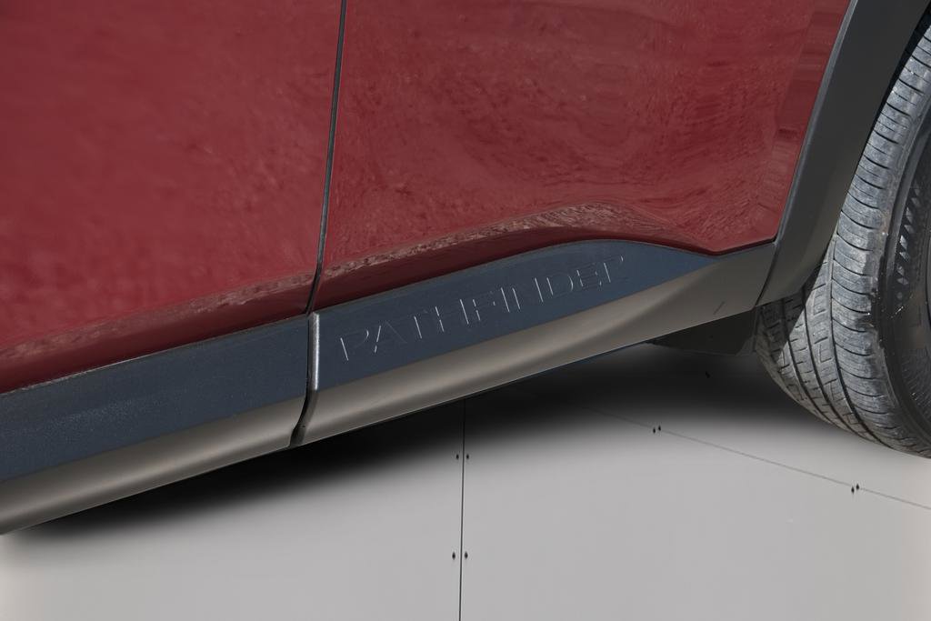 Used 2023 Nissan Pathfinder SV image 39