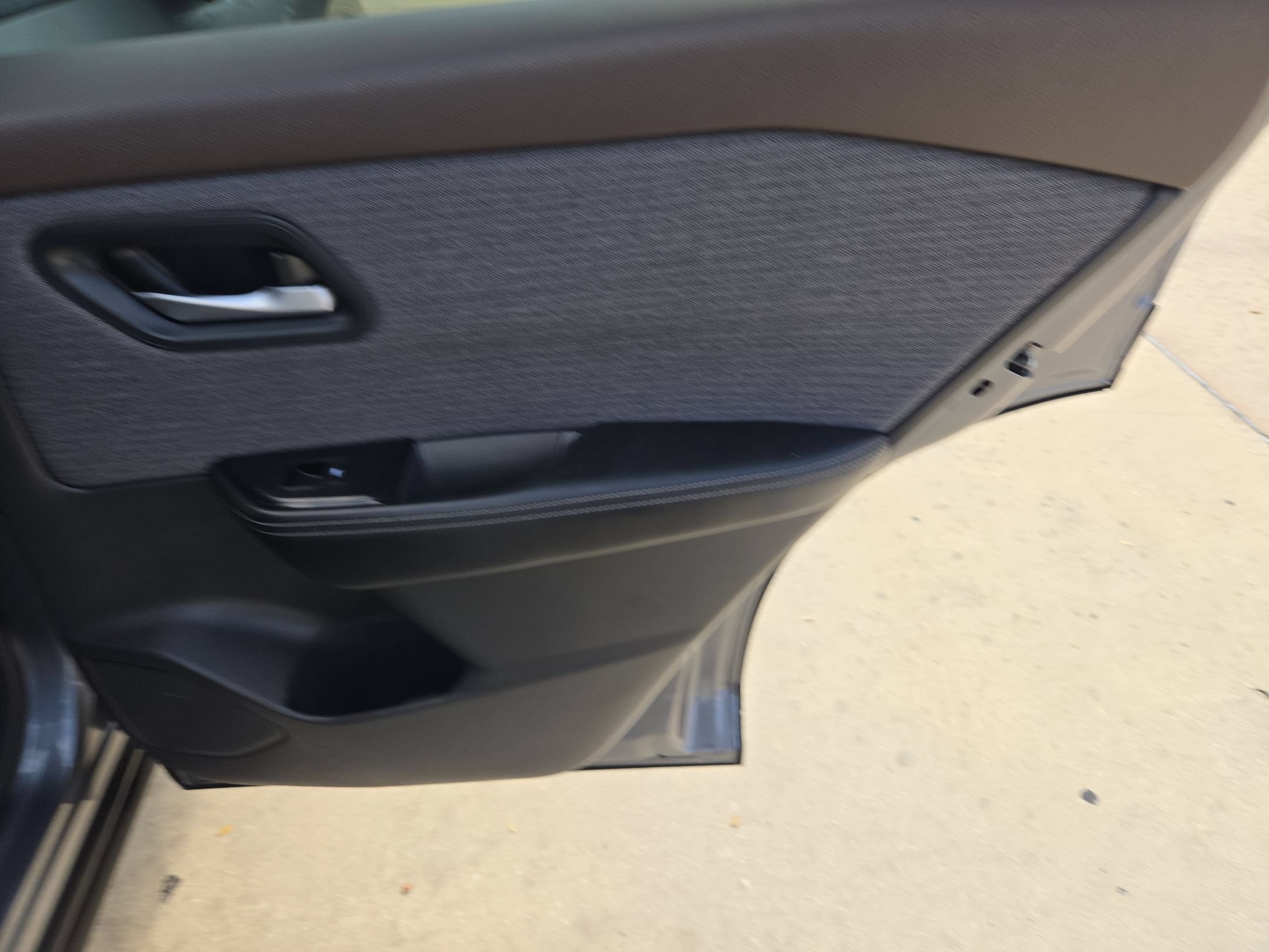 Used 2023 Nissan Rogue SV FWD image 27
