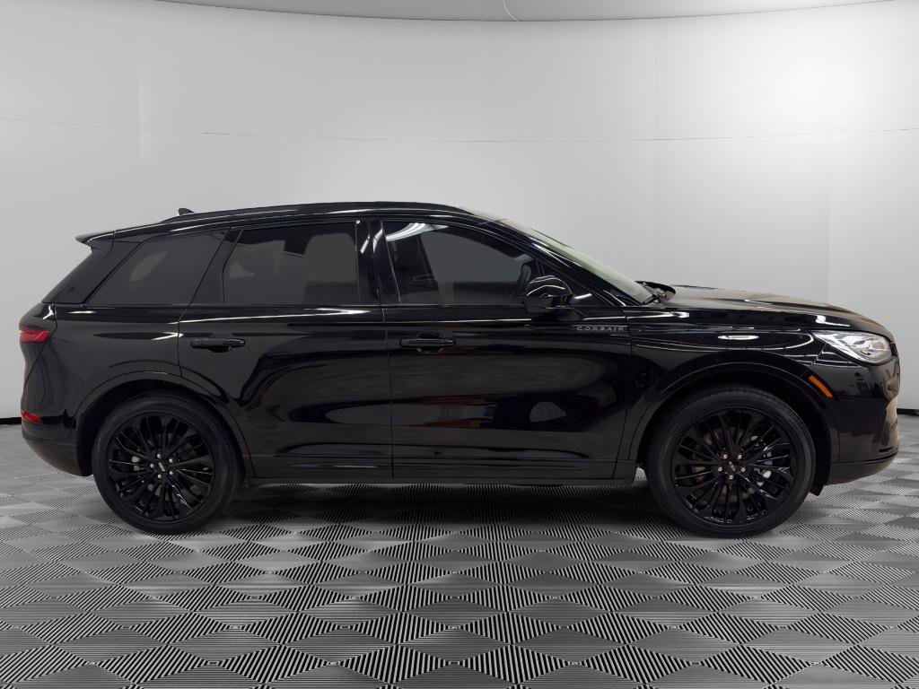 Used 2025 Lincoln Corsair Grand Touring w/ Jet Appearance Package AWD/4WD image 8