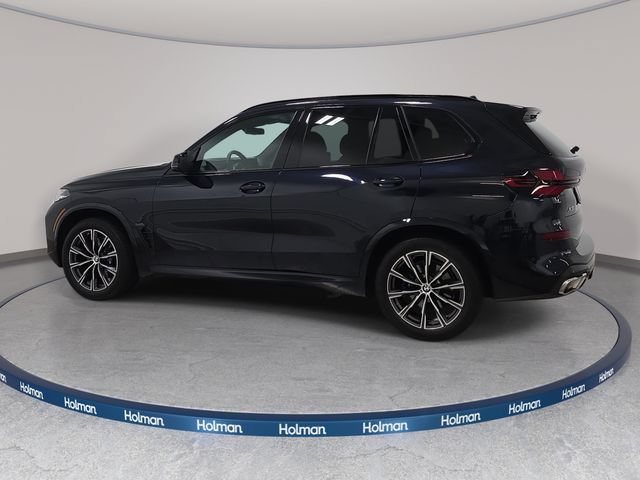 Used 2024 BMW X5 xDrive40i w/ M Sport Package AWD/4WD image 8