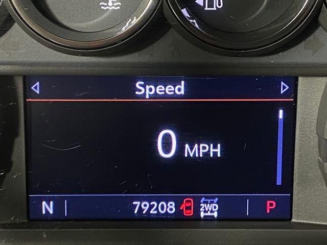 Used 2020 Chevrolet Silverado 1500 LT Trail Boss image 17