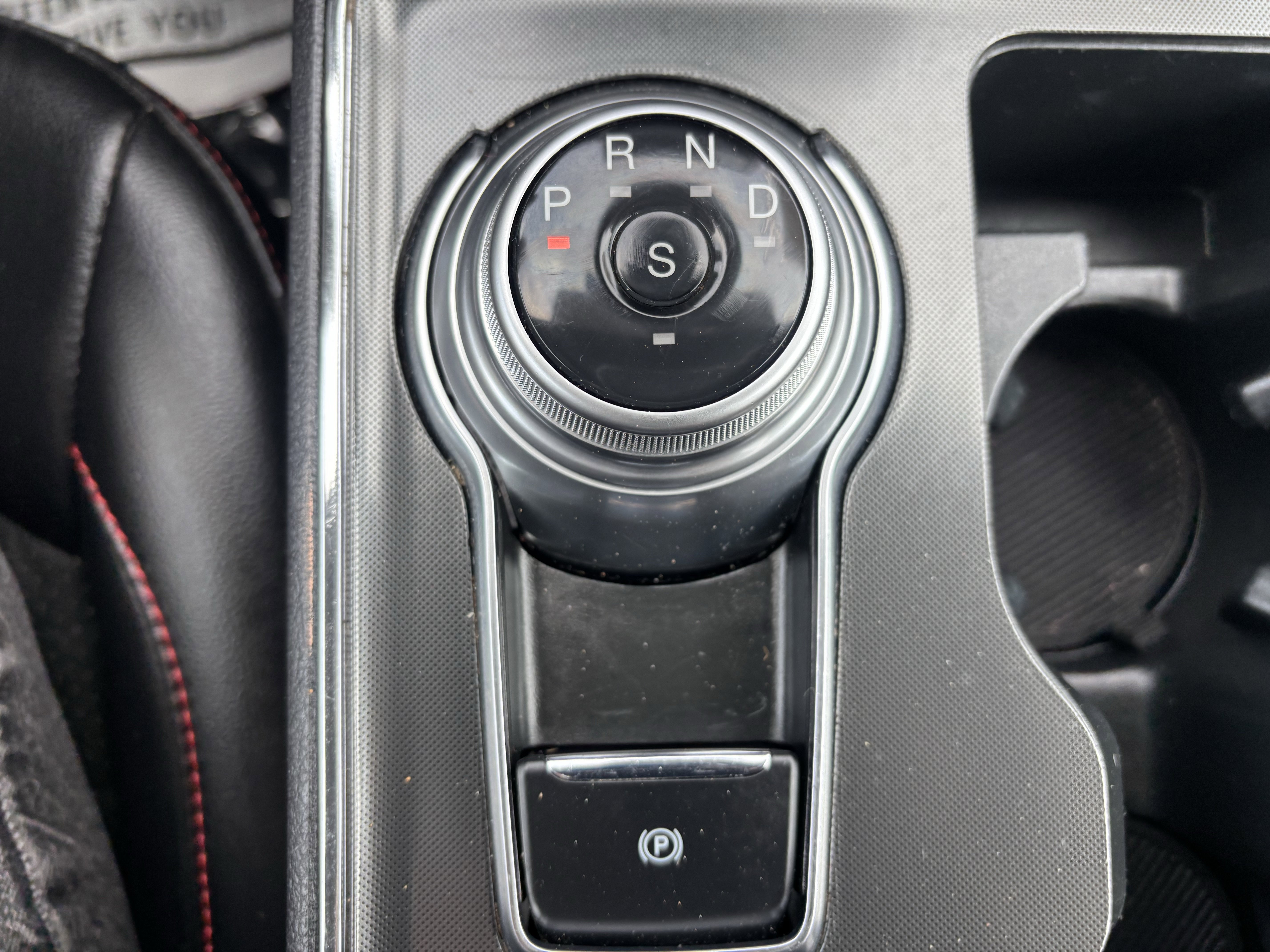 Certified 2024 Ford Edge ST-Line image 34