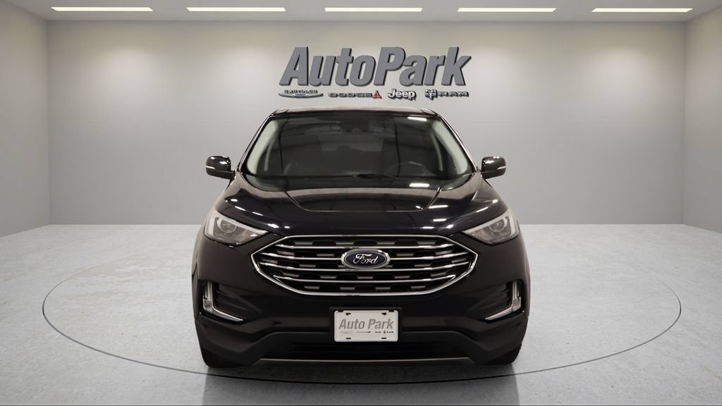 Used 2022 Ford Edge Titanium AWD/4WD image 3