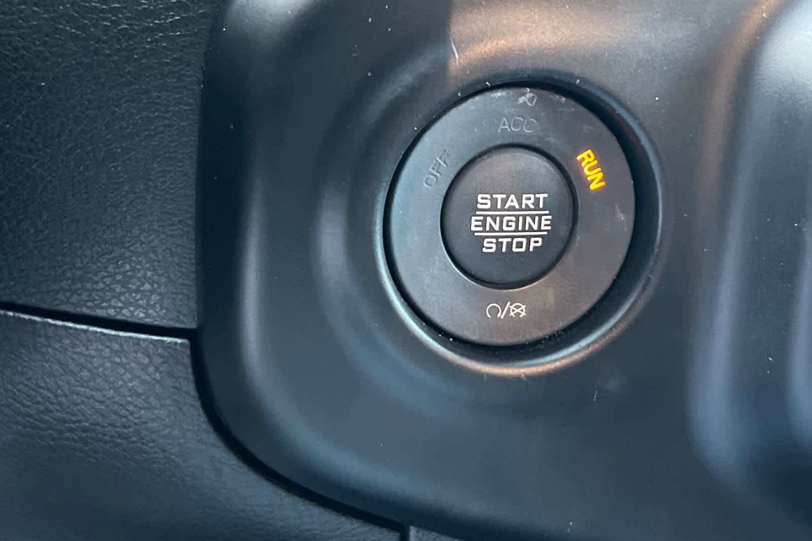 Used 2022 Jeep Wrangler Unlimited Sport AWD/4WD image 22