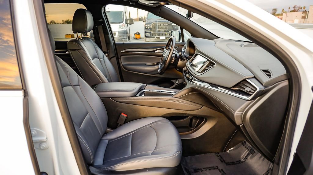 Used 2024 Buick Enclave Premium image 20