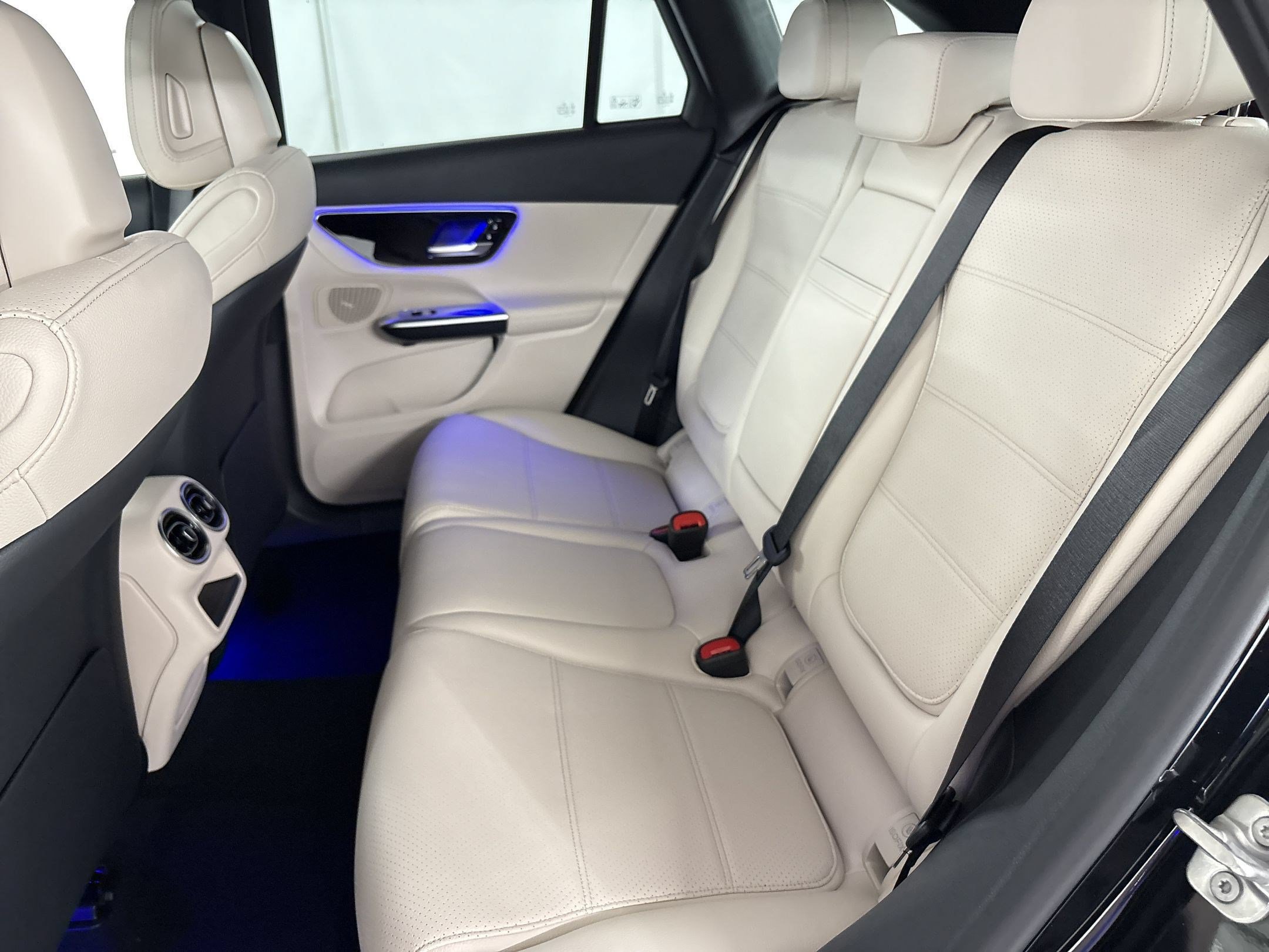 Certified 2026 Mercedes-Benz GLC 300 image 31