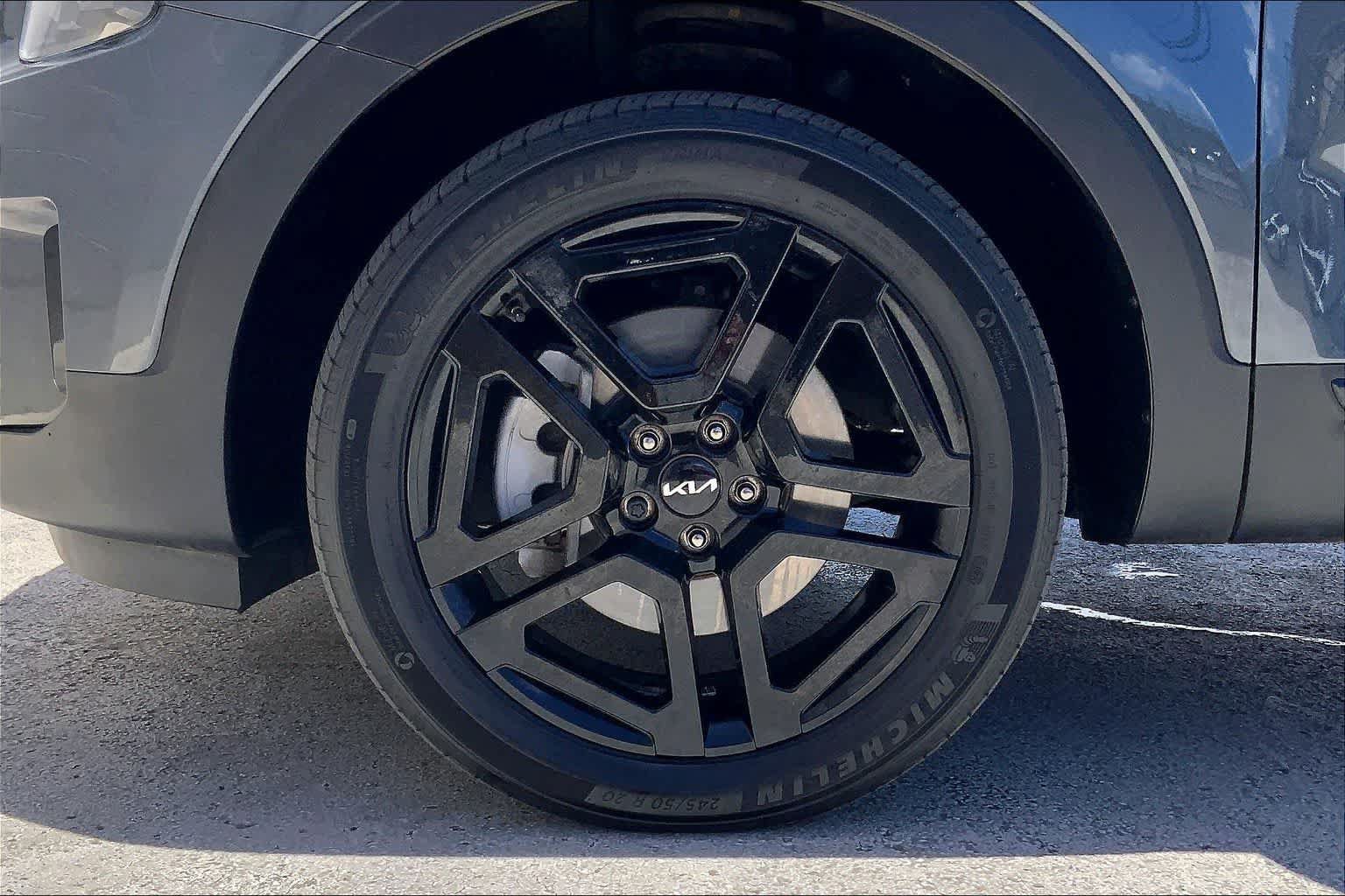 Used 2024 Kia Telluride EX X-Line AWD/4WD image 8