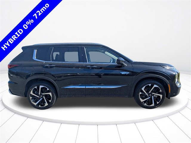 New 2025 Mitsubishi Outlander SEL image 3