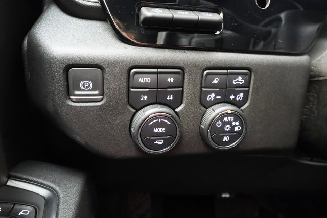 Used 2024 Chevrolet Silverado 1500 High Country w/ Technology Package image 20