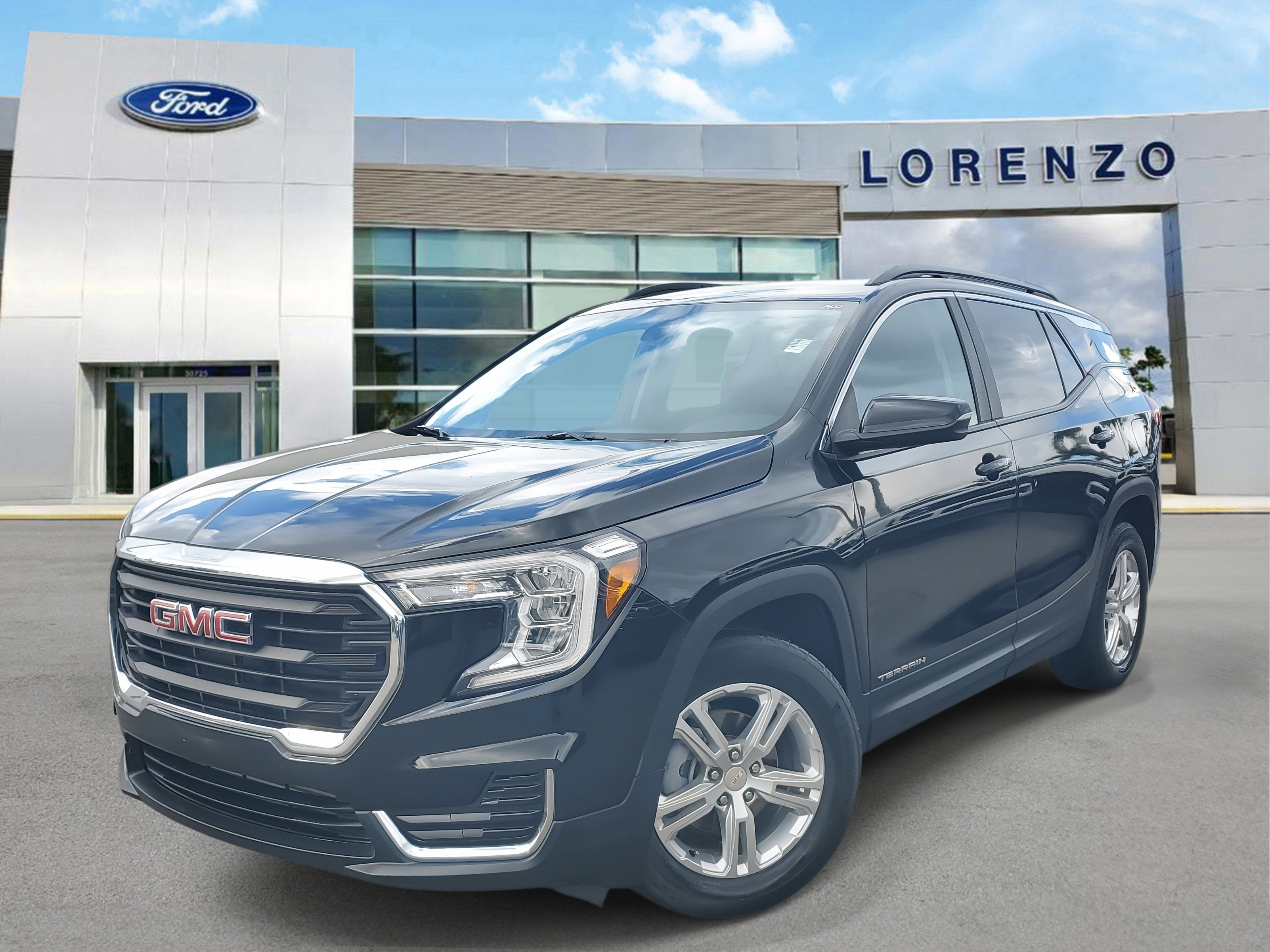 Used 2022 GMC Terrain SLE w/ Driver Convenience Package image 1