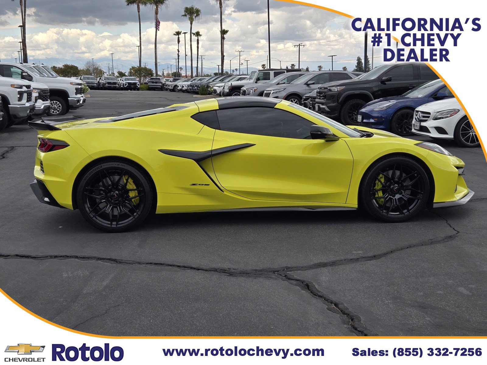 Used 2023 Chevrolet Corvette Z06 w/ Stealth Interior Trim Package RWD image 8