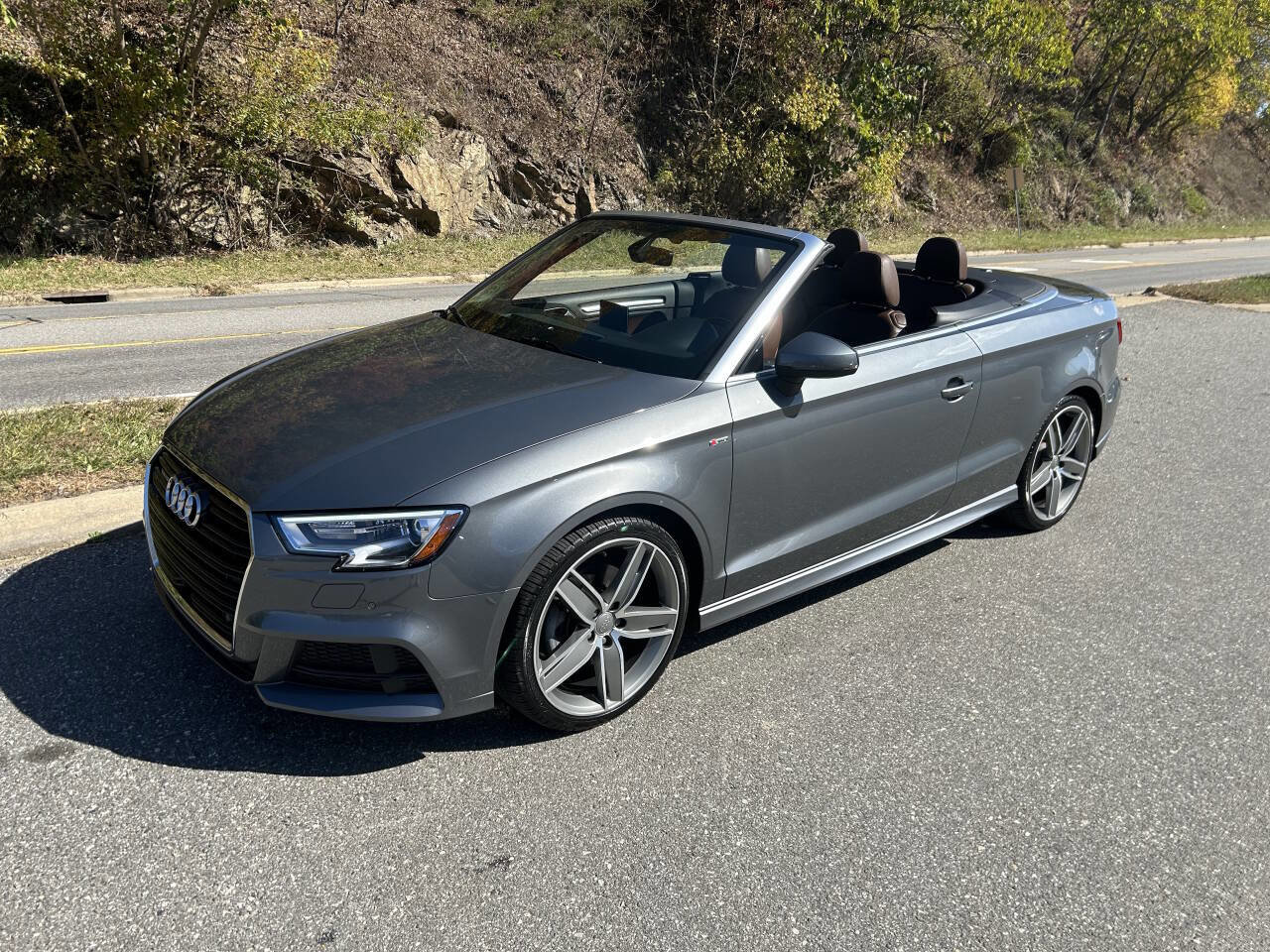 Used 2018 Audi A3 2.0T Premium Plus image 2