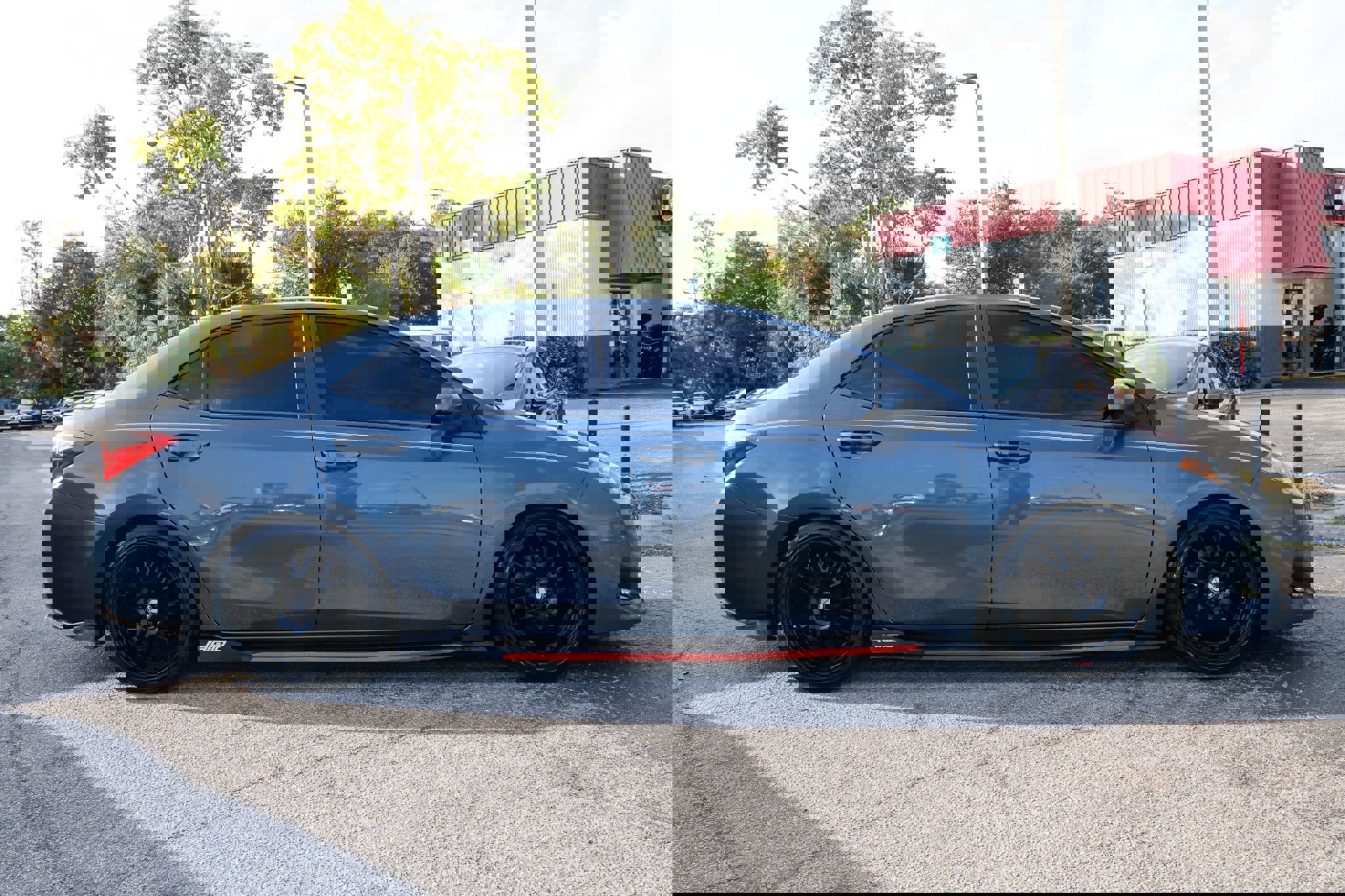 Used 2019 Toyota Corolla LE image 16