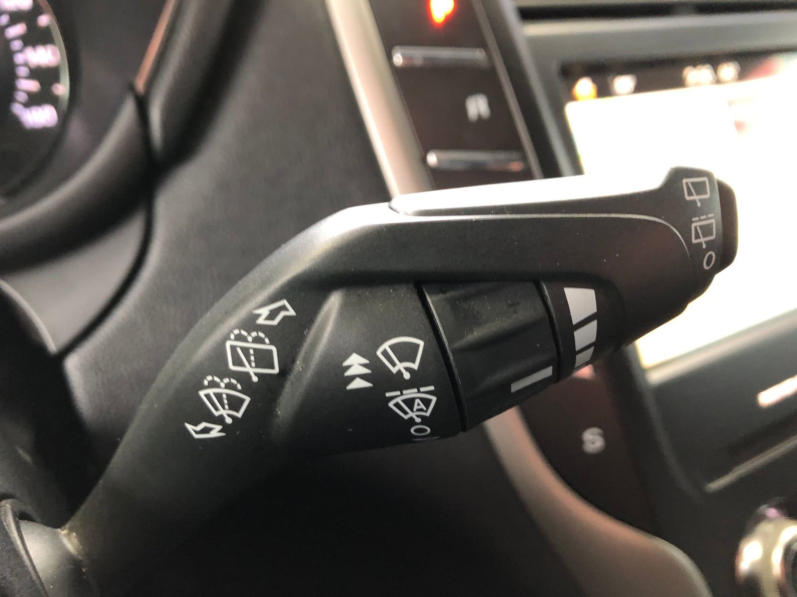 Used 2019 Lincoln MKC Reserve w/ MKC Climate Package image 29