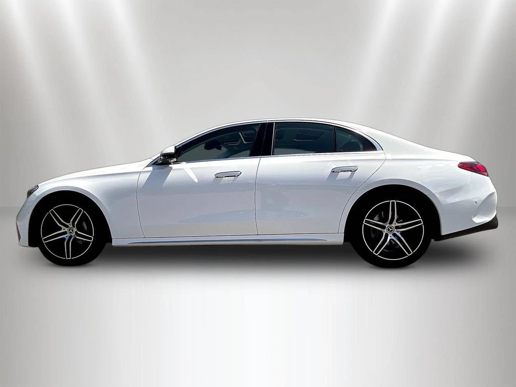 Used 2025 Mercedes-Benz E 350 4MATIC Sedan image 8