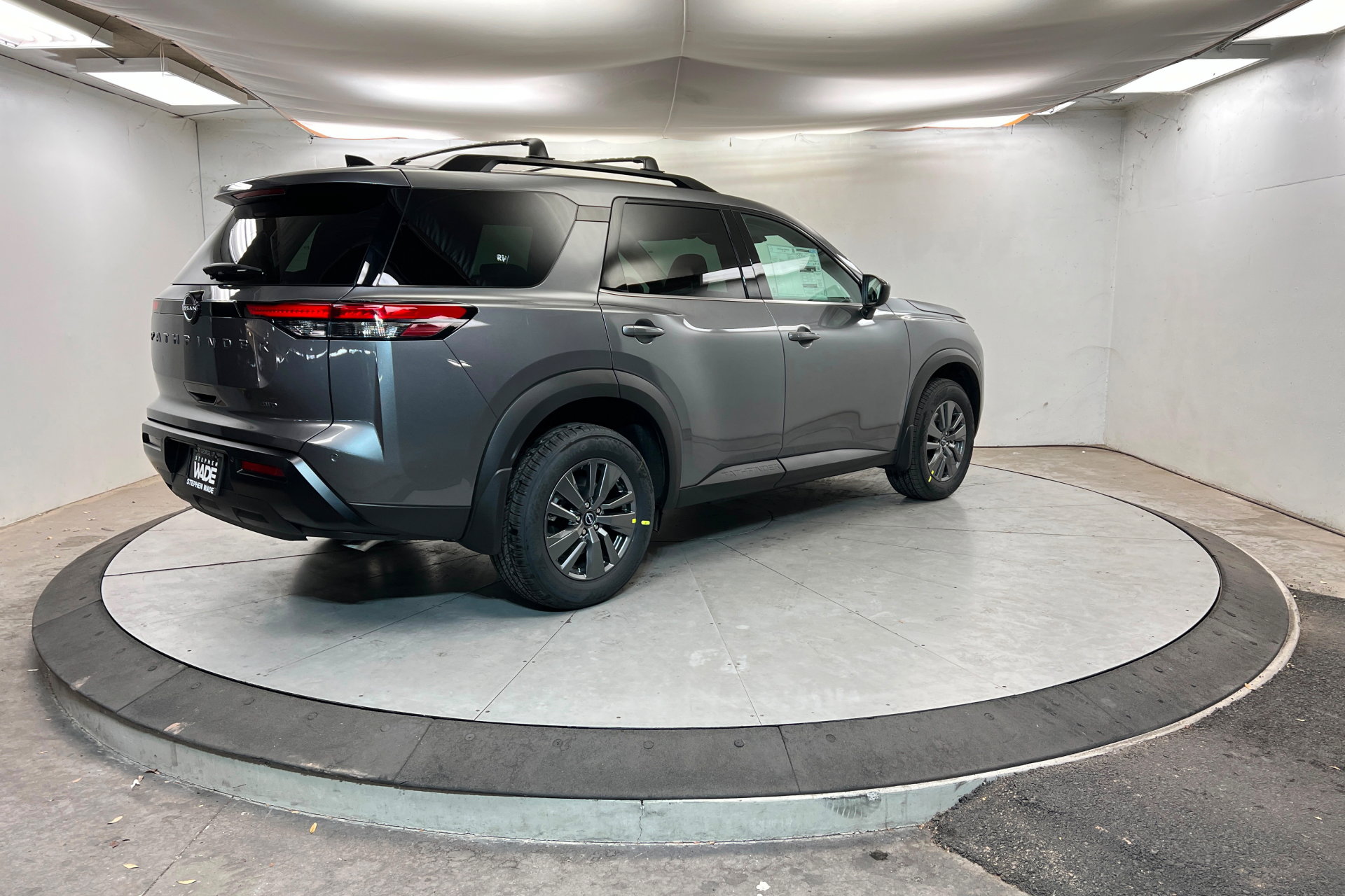 New 2026 Nissan Pathfinder SV image 5