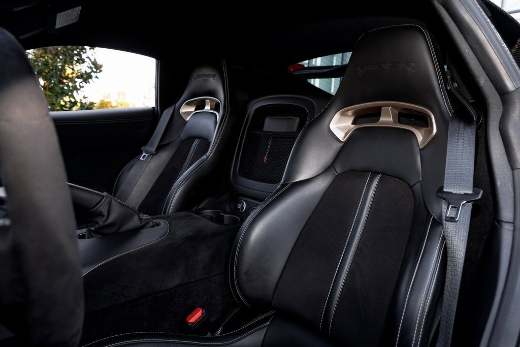 Used 2017 Dodge Viper GTC w/ ACR Package image 40
