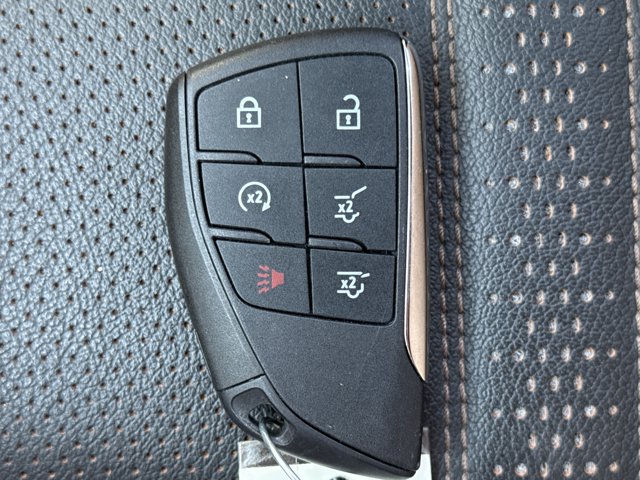 Used 2025 Chevrolet Tahoe High Country AWD/4WD image 29