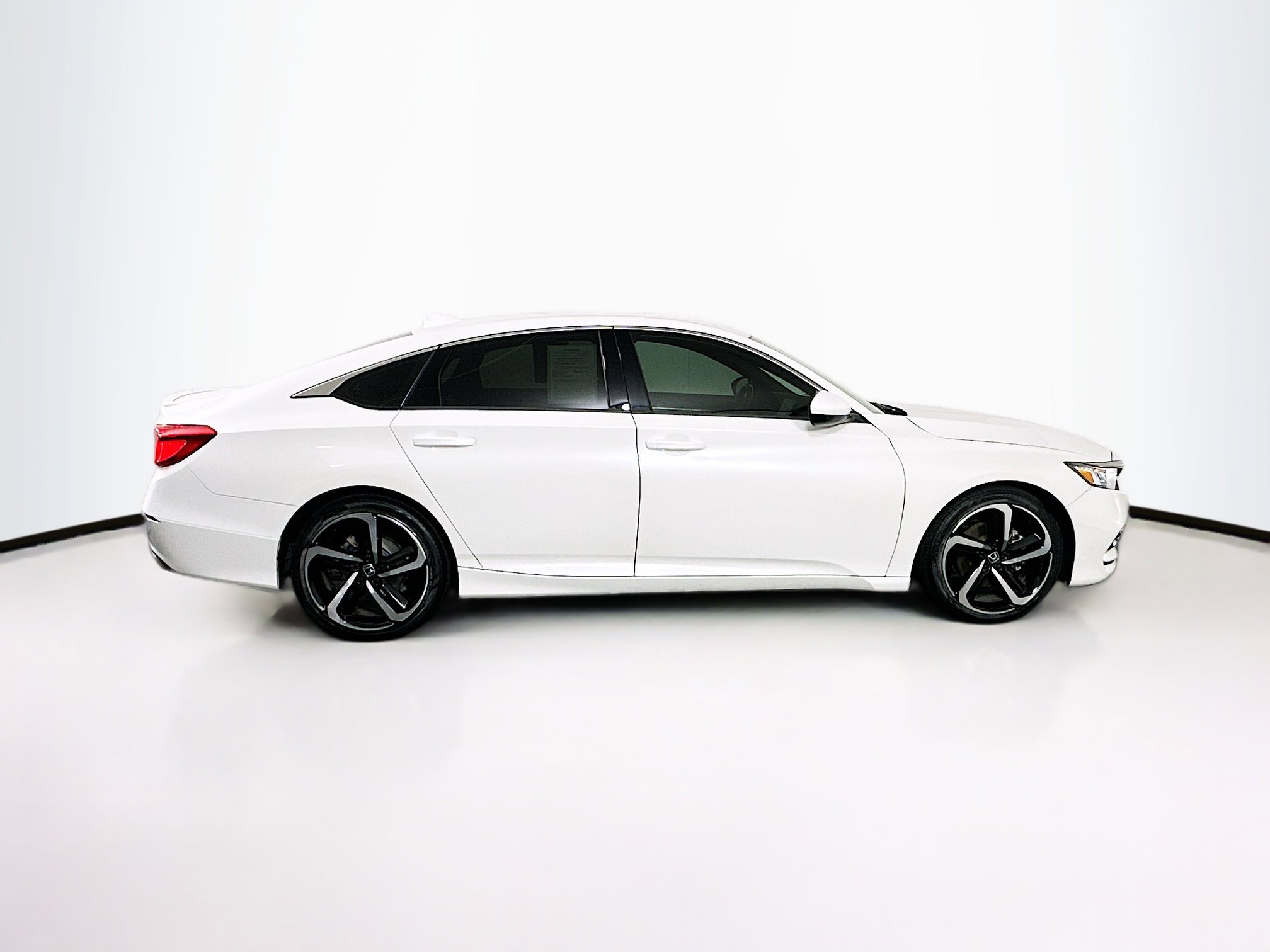 Used 2020 Honda Accord Sport image 10