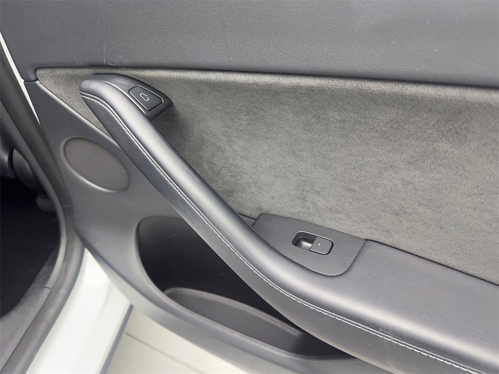 Used 2022 Tesla Model Y Performance image 43