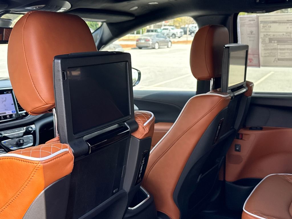 New 2026 Chrysler Pacifica Pinnacle image 22