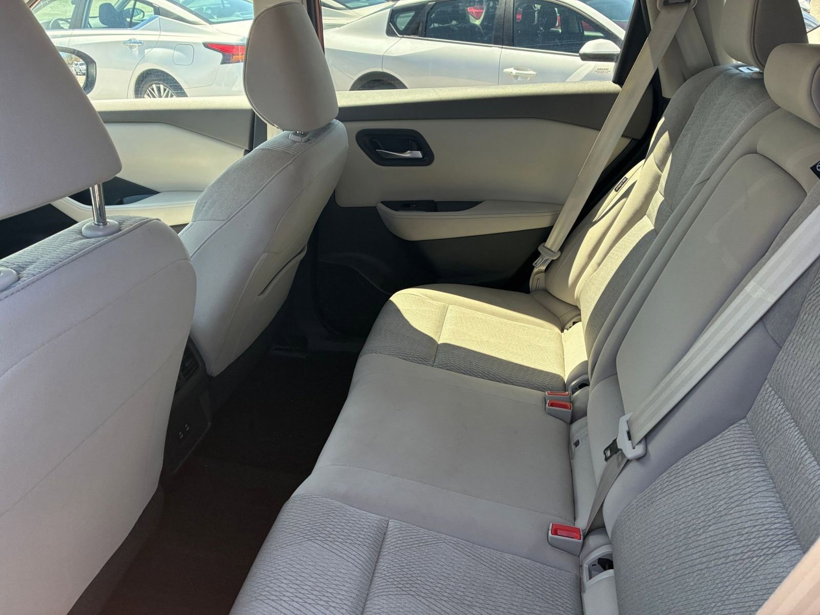 Used 2025 Nissan Rogue SV image 21