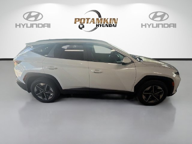 New 2026 Hyundai Tucson SEL Plus FWD image 4