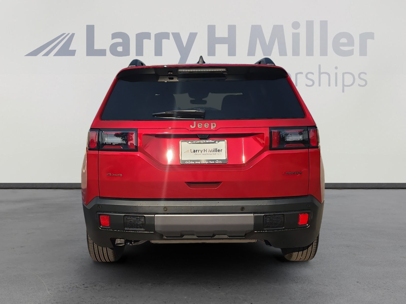 New 2026 Jeep Cherokee Laredo AWD/4WD image 4