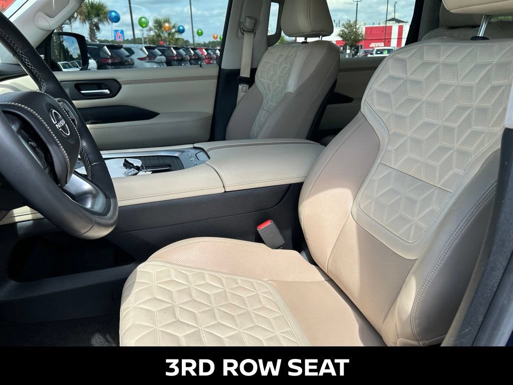 Certified 2025 Nissan Armada Platinum Reserve AWD/4WD image 14