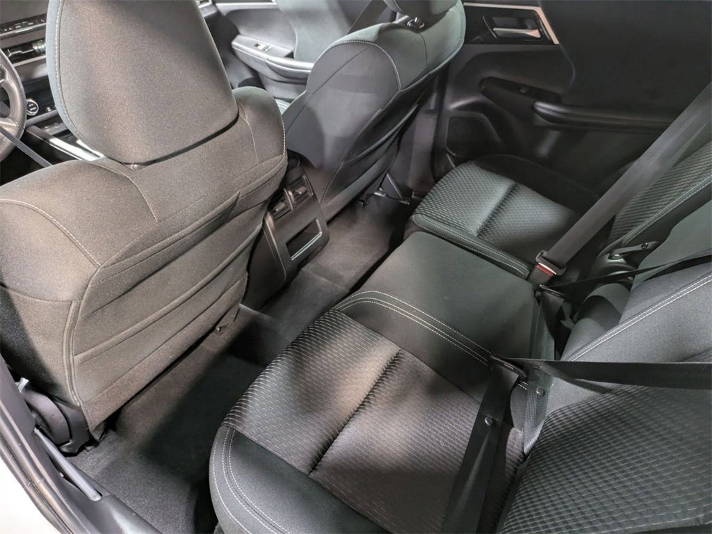 Used 2022 Mitsubishi Outlander ES image 23