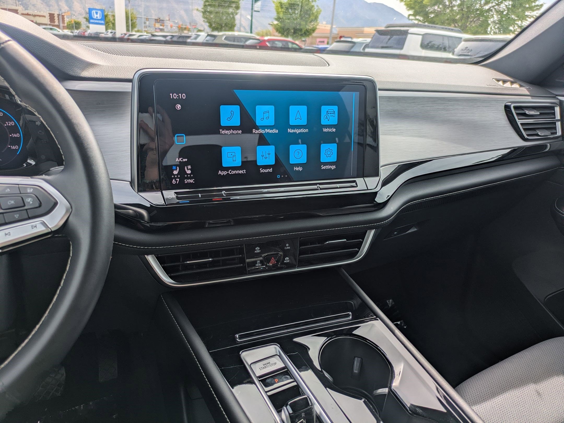 Used 2025 Volkswagen Atlas Cross Sport SE image 27