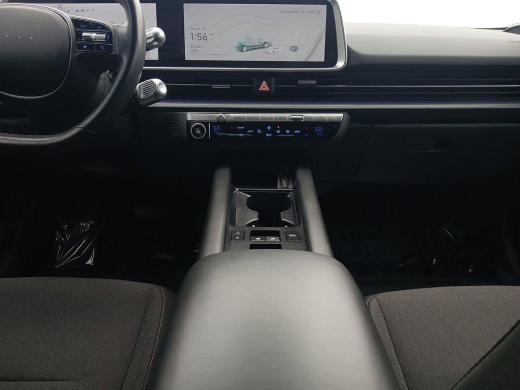 Used 2024 Hyundai Ioniq 6 SE RWD image 11