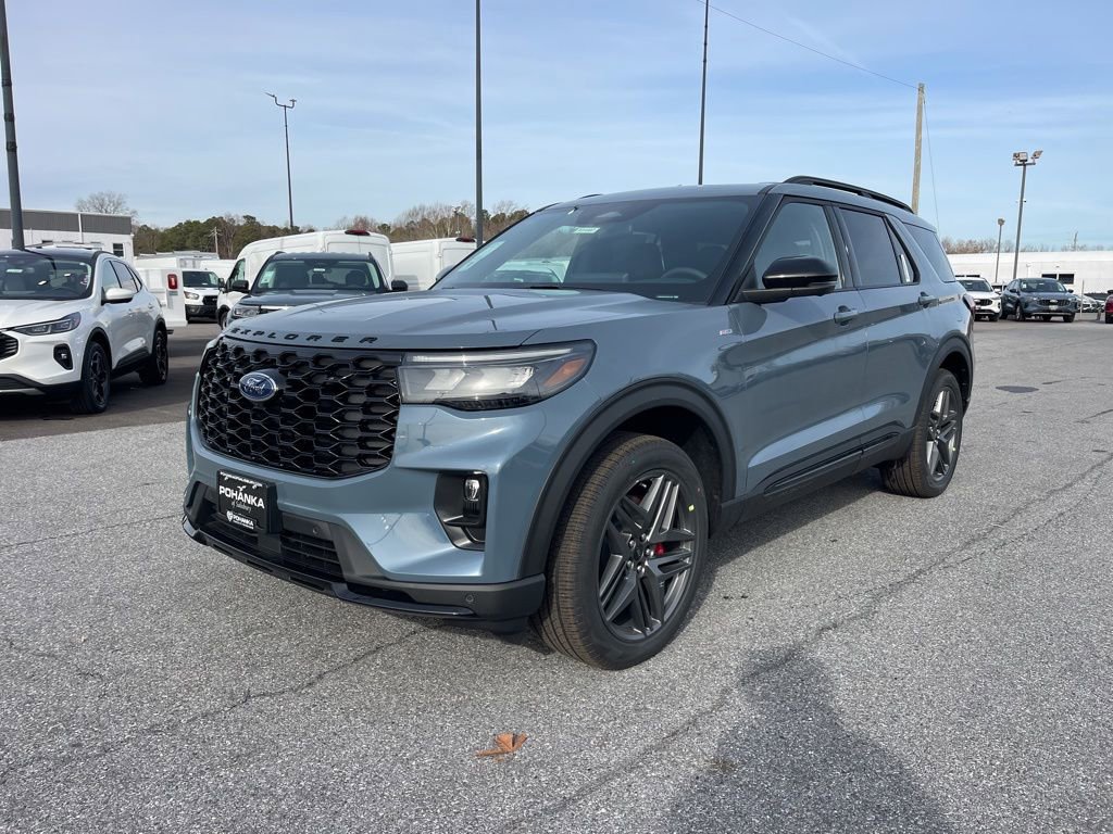 New 2026 Ford Explorer ST-Line w/ ST-Line Street Pack