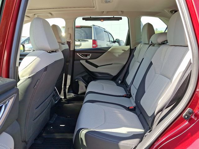 Used 2023 Subaru Forester Premium AWD/4WD image 9