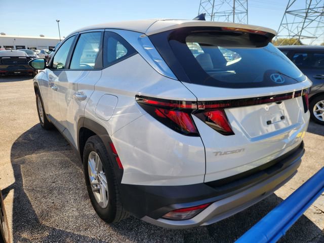 Used 2025 Hyundai Tucson SE image 4