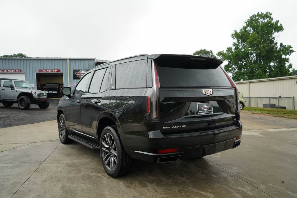 Used 2023 Cadillac Escalade Sport AWD/4WD image 4