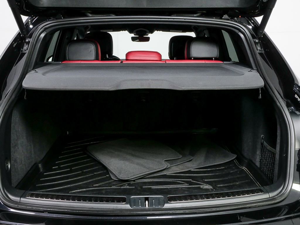 Certified 2023 Porsche Macan S AWD/4WD image 31
