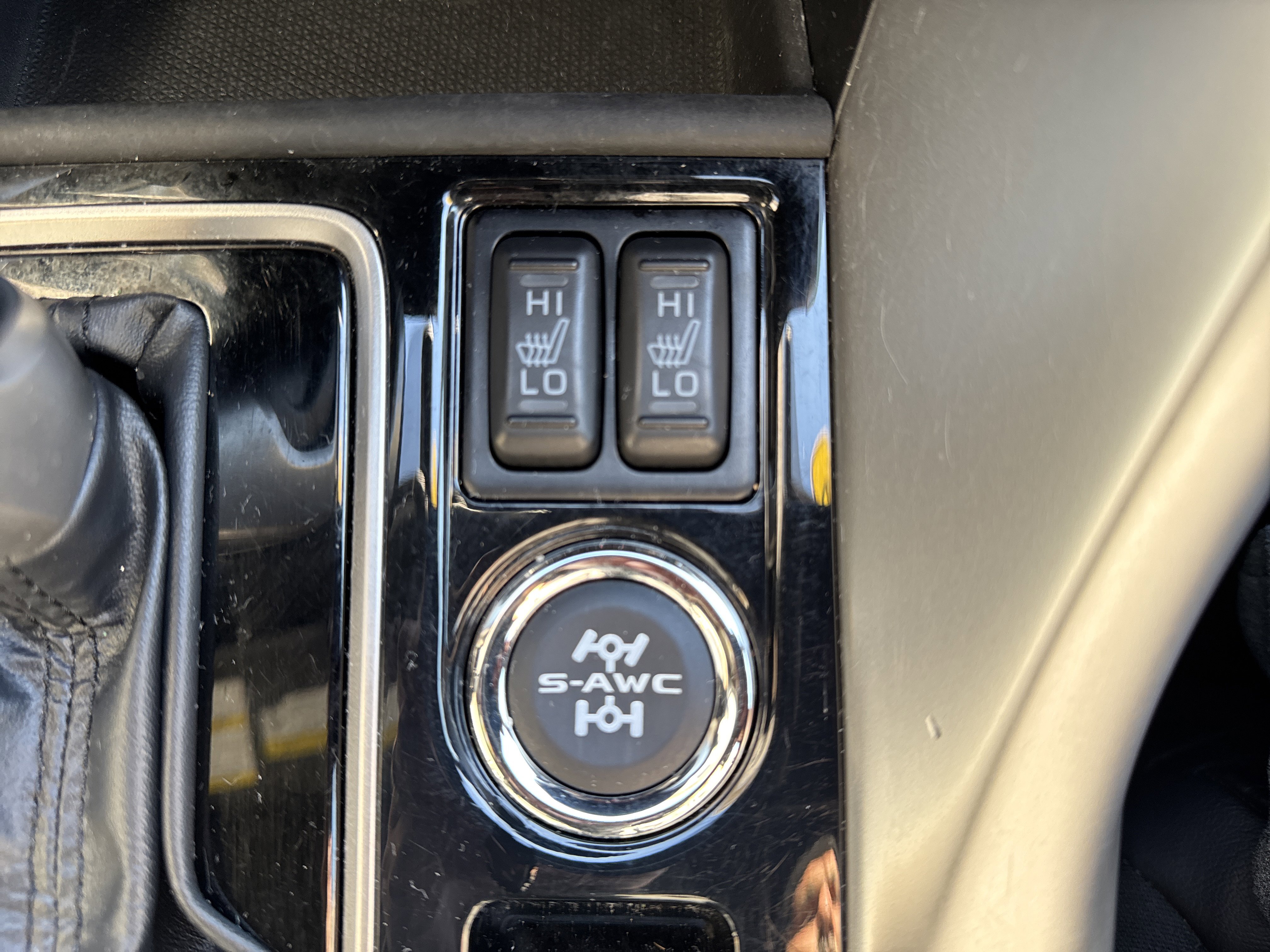 Used 2022 Mitsubishi Eclipse Cross AWD image 14