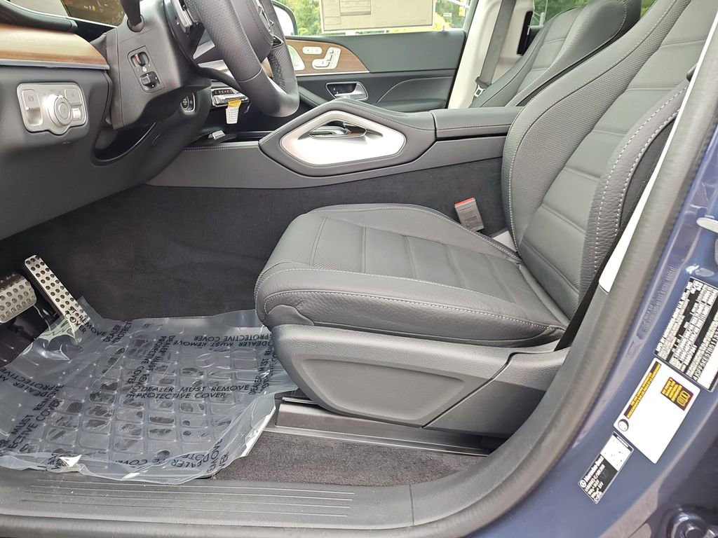 New 2026 Mercedes-Benz GLS 450 4MATIC image 14