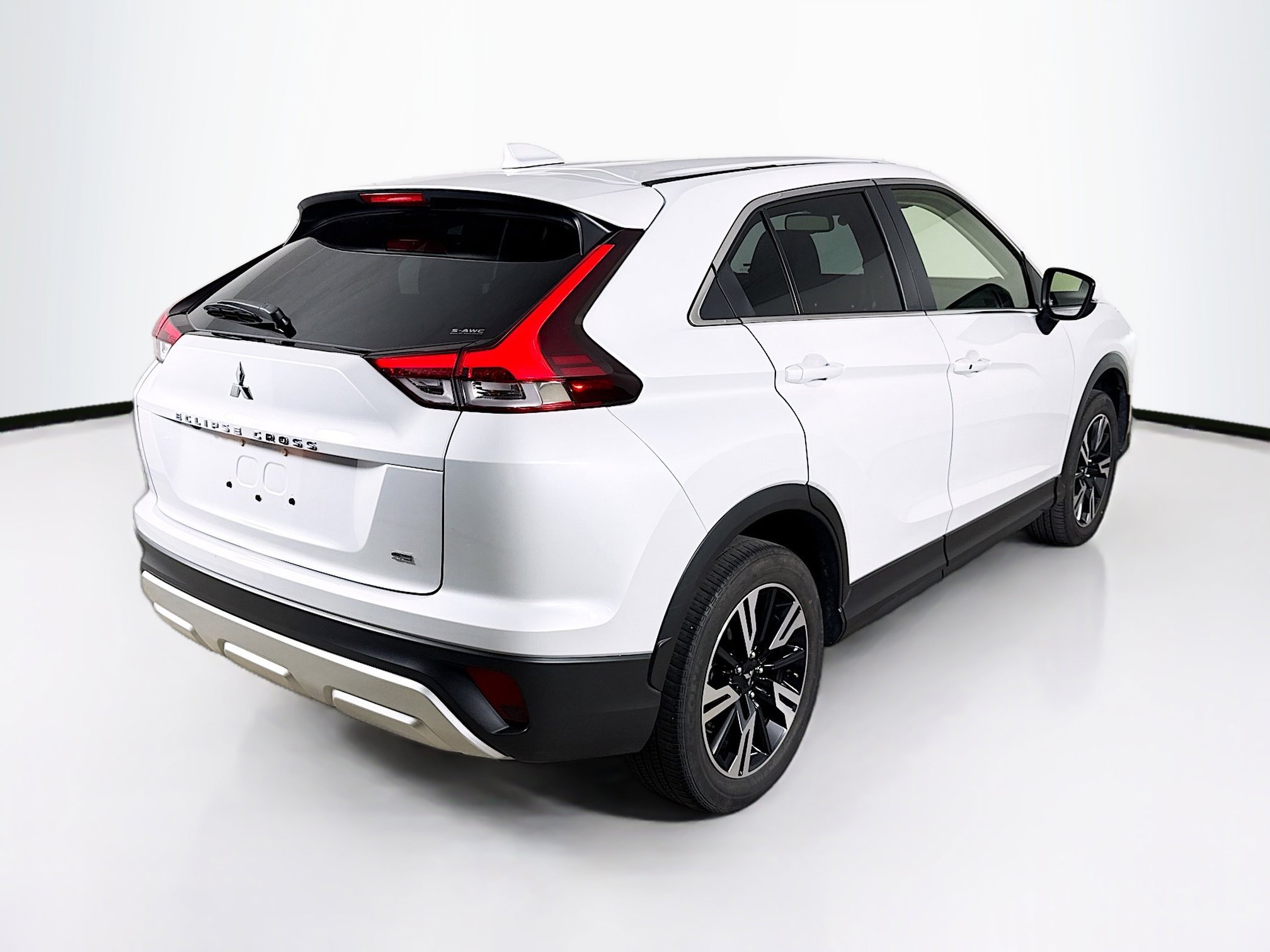 Used 2024 Mitsubishi Eclipse Cross SE image 32