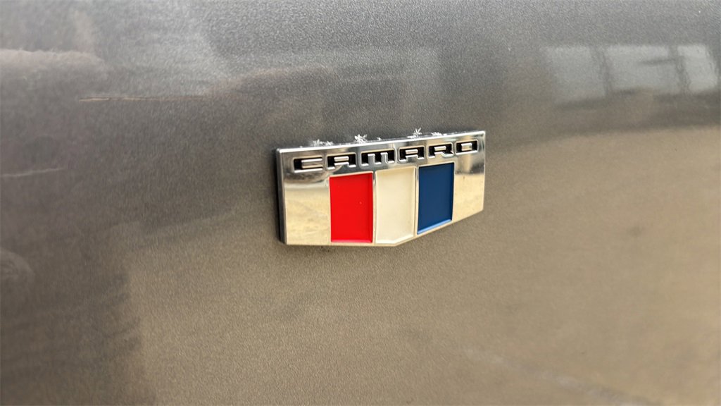 Used 2020 Chevrolet Camaro LT image 30