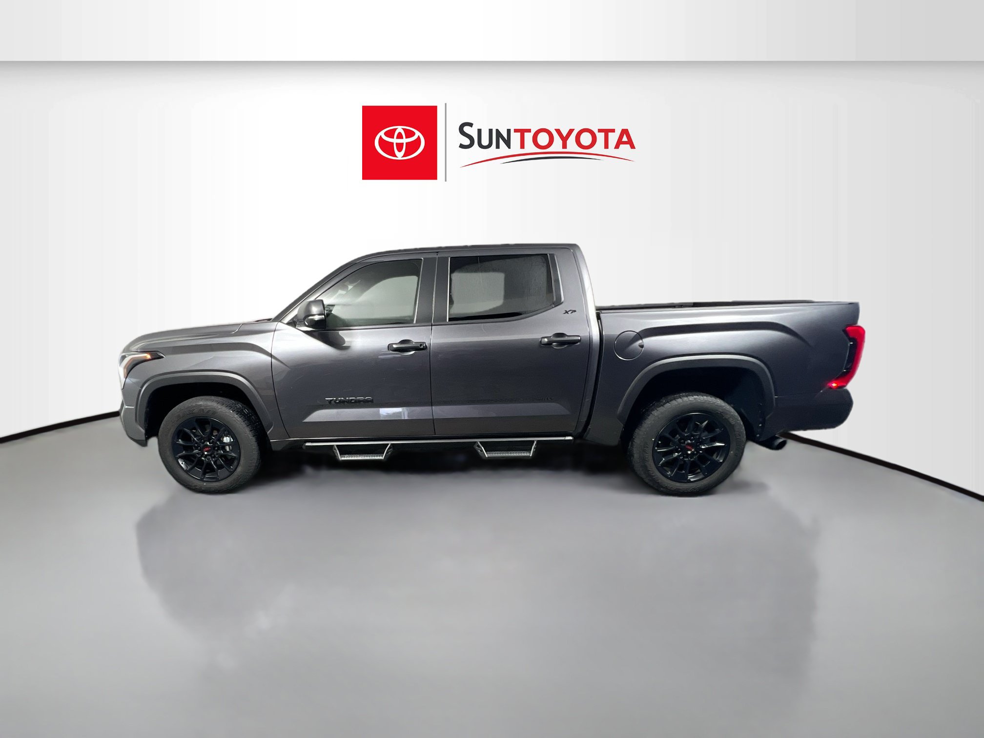 Used 2024 Toyota Tundra SR5 w/ SR5 Convenience Package AWD/4WD image 7